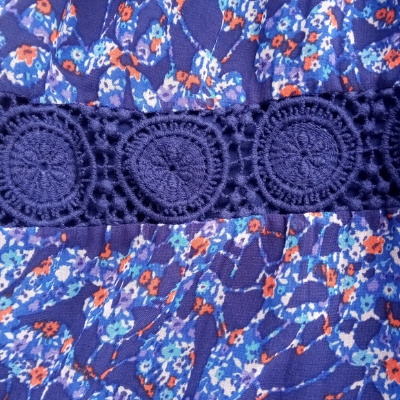 Daniel Rainn Blue Floral Boho Tank Top Sleeveless Blouse Crochet Lace Trim - Picture 2 of 7